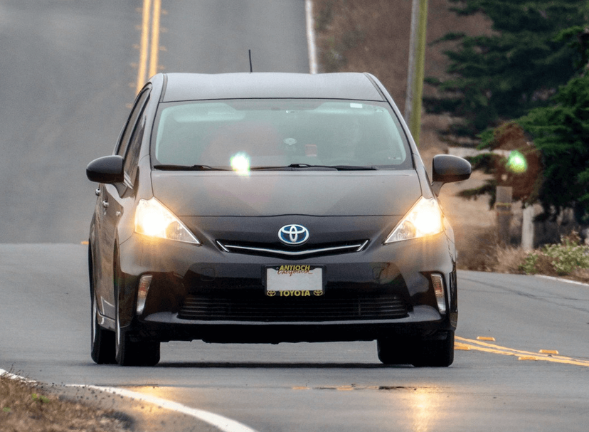 Toyota Prius Gen 2 and Gen 3 hybrid vehicle